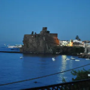la-terrazza-aci-castello.sicilyhotelsitaly.net/